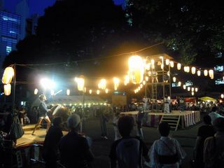 盆踊りの様子