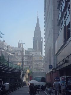 ドコモ代々木ビルを撮影した写真